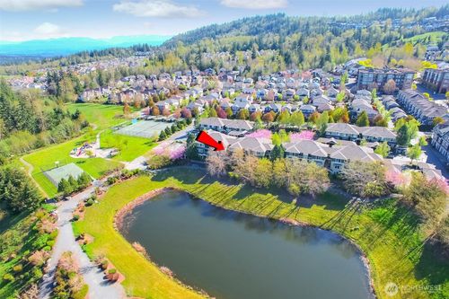 apt-203-1957 23rd Pl Ne, Issaquah, WA, 98029-7809 | Card Image