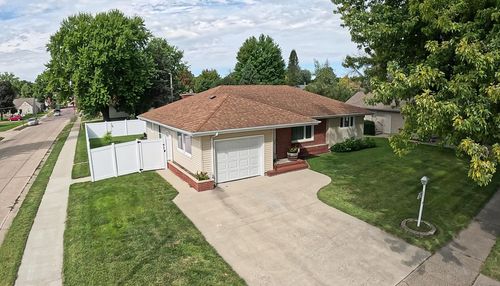 518 S Orient St, Fairmont, MN, 56031-4111 | Card Image