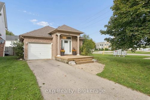 64 Buckthorn Cres, Guelph, ON, N1E7C4 | Card Image