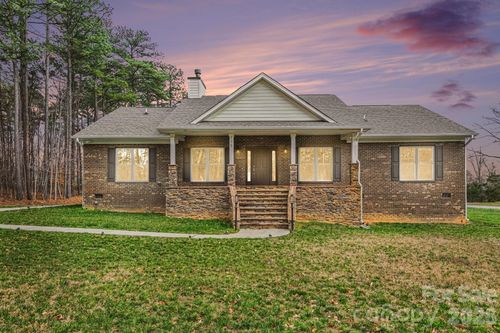 175 Cox Lake Rd, Stanley, NC, 28164-9431 | Card Image