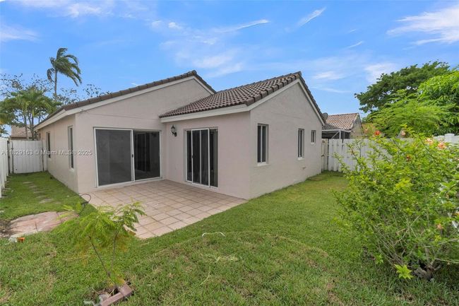 1592 Salerno Cir, House other with 3 bedrooms, 2 bathrooms and null parking in Weston FL | Image 40