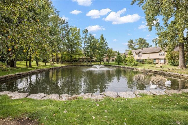 6121 Stornoway Dr S, Condo with 2 bedrooms, 2 bathrooms and null parking in Columbus OH | Image 27