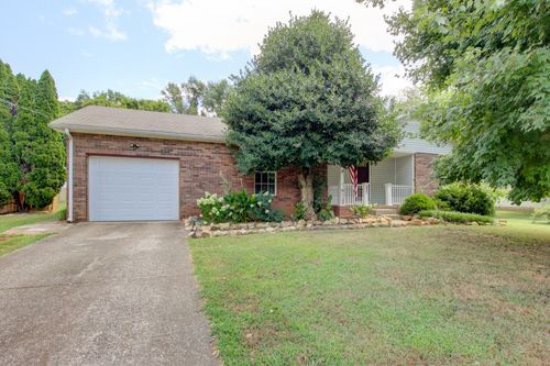 2221 Kim Dr, Clarksville, TN, 37043-1922 | Card Image
