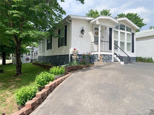 101 Hilltop Cir, Branson, MO, 65616-3747 | Card Image