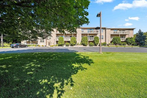 23-1600 Rustic Oaks Circle, ALLOUEZ, WI, 54301 | Card Image