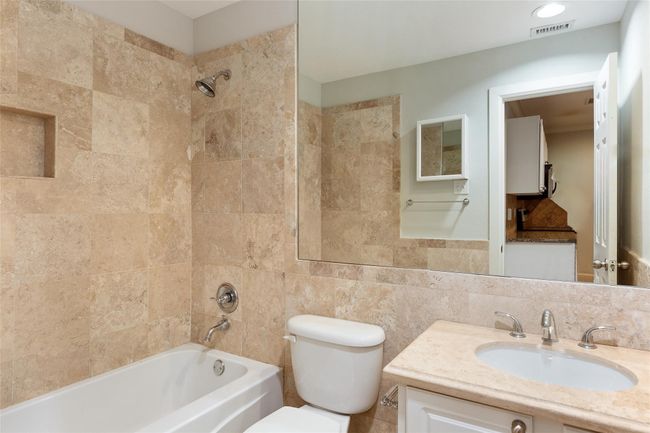 APT-211 - 7770 Meadow Rd, Condo with 2 bedrooms, 2 bathrooms and null parking in Dallas TX | Image 12
