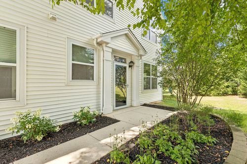 1248 Chesterton Dr, Volo, IL, 60020-3426 | Card Image