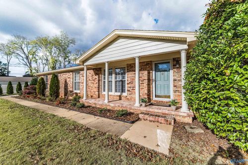 1919 Edenton Drive, Huntsville, AL, 35803 | Card Image