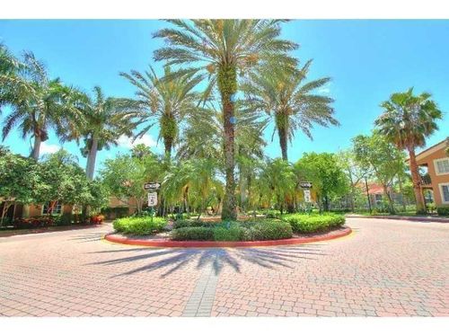 apt-205-4808 N State Road 7, Coconut Creek, FL, 33073-3352 | Card Image