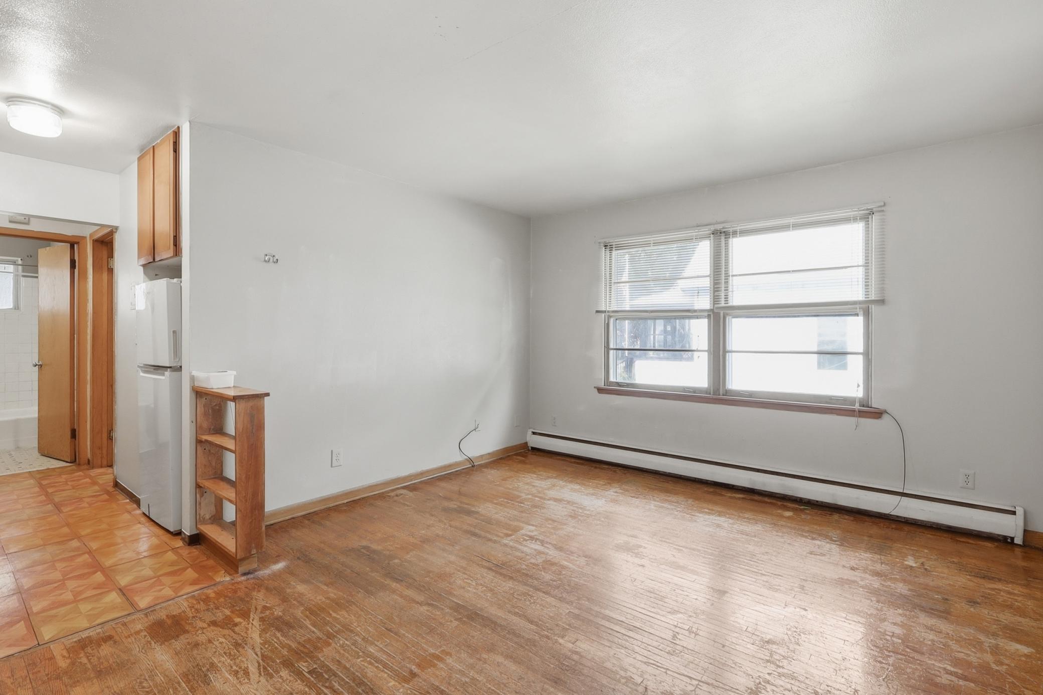 Commercial Sale in Saint Paul 4