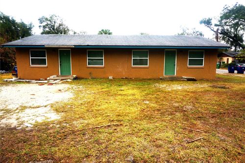 9800 N 10th St, TAMPA, FL, 33612-8188 | Card Image