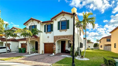 3384-3384 Se 1st St, Homestead, FL, 33033-7472 | Card Image