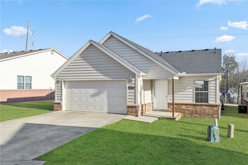 2970 W Old Farmington Rd, Fayetteville, AR, 72704-8711 | Card Image