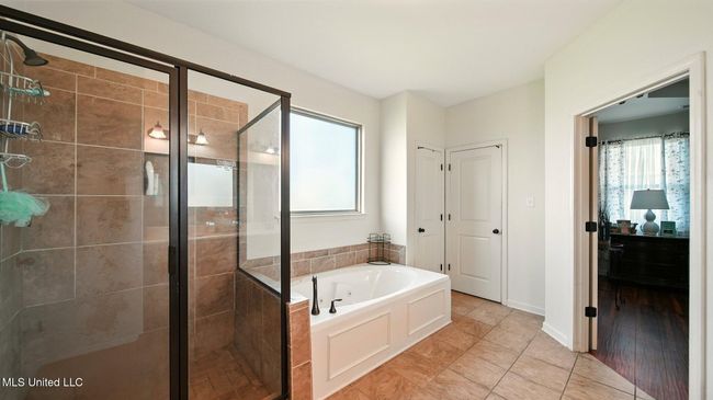 56-web-or-mls-DSC06873 Jared Evans | Image 38