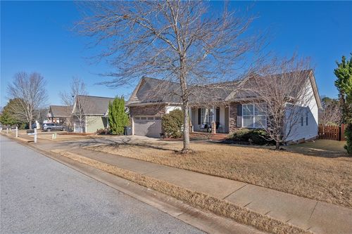 510 Summitbluff Dr, Greenville, SC, 29617-6195 | Card Image