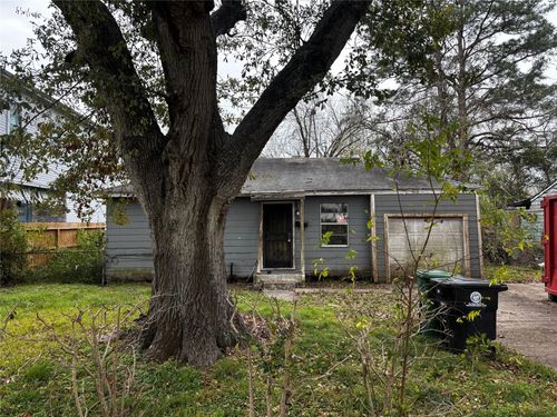 5326 Wenda St, Houston, TX, 77033-3249 | Card Image