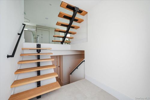 177 Albany Blvd, Atlantic Beach, NY, 11509-1202 | Card Image