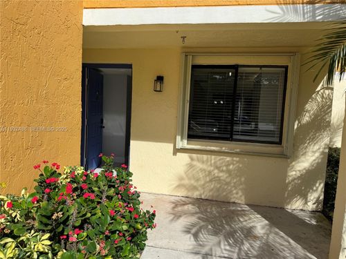 apt-101-185 Lakeview Dr, Weston, FL, 33326-2552 | Card Image