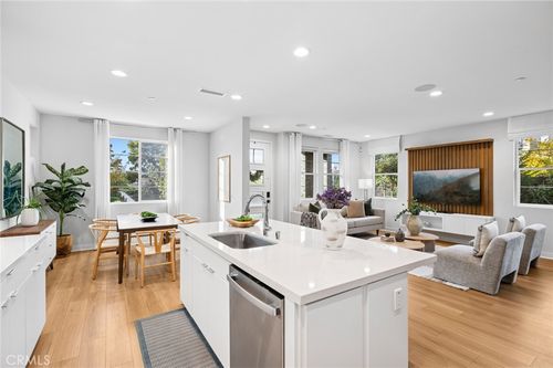 138 Biome, Irvine, CA, 92618-1465 | Card Image