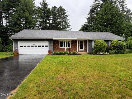 14 Crownwood Ln, Queensbury, NY, 12804-1018 | Card Image