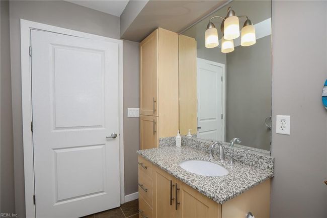 APT-432B - 3738 Sandpiper Rd, House attached with 4 bedrooms, 3 bathrooms and null parking in Virginia Beach VA | Image 28