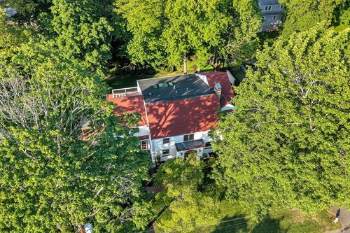 31 Alba Rd, Wellesley, MA, 02481-4802 | Card Image