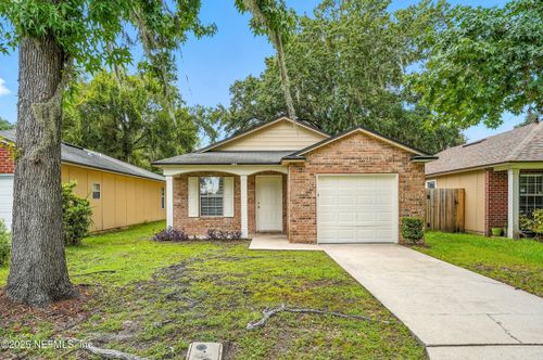 8125 Woods Ave, JACKSONVILLE, FL, 32216-9277 | Card Image