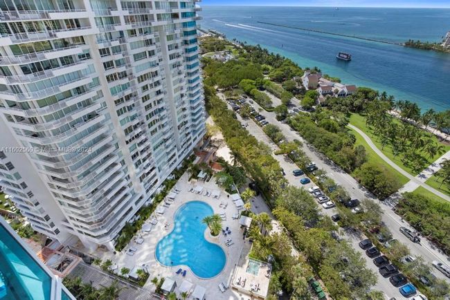 2201 - 300 S Pointe Dr, Condo with 3 bedrooms, 2 bathrooms and null parking in Miami Beach FL | Image 40
