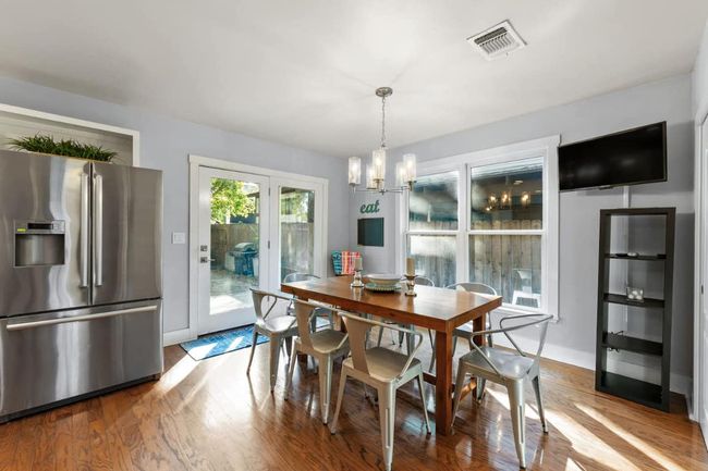 Dining area bathed in light | Image 15