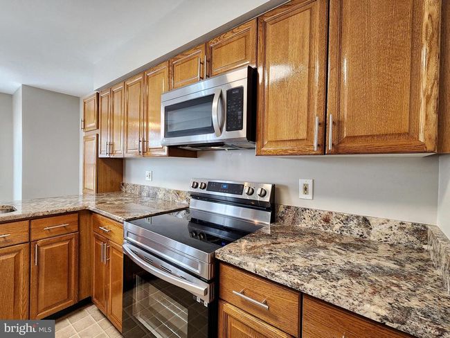 7250 Olde Lantern Way, Townhouse with 3 bedrooms, 4 bathrooms and null parking in SPRINGFIELD VA | Image 15