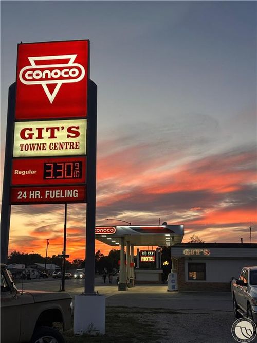 740 E Pike Ave, Columbus, MT, 59019-7615 | Card Image