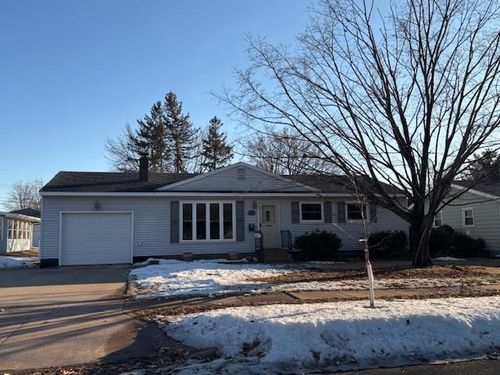 2511 Garfield Ave, Altoona, WI, 54720-1370 | Card Image