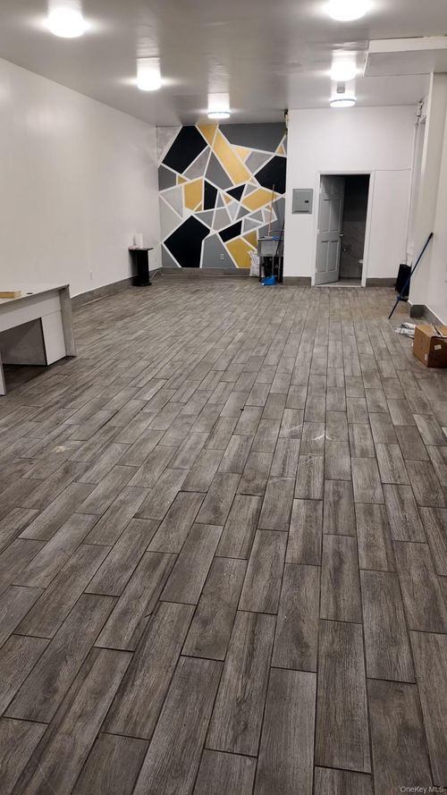 9419 104th St, Ozone Park, NY, 11416-1723 | Card Image