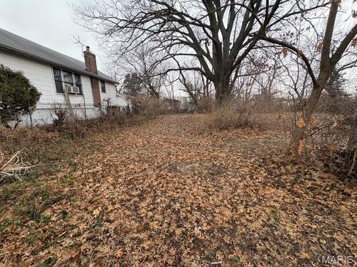 5061 Davison Avenue, St Louis, MO, 63120 | Card Image