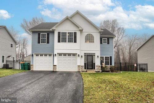 224 Parkway Drive, MOUNT HOLLY SPRINGS, PA, 17065 | Card Image