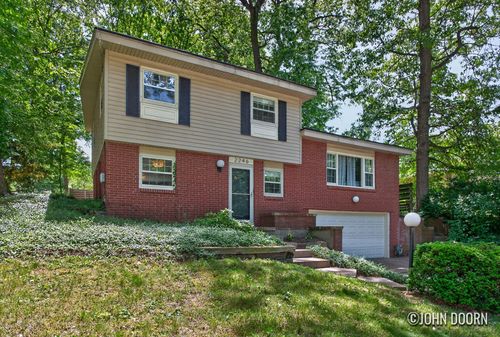 2246 Holliday Dr Sw, Wyoming, MI, 49519-4239 | Card Image