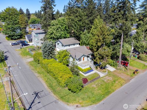 12001 20th Ave Ne, Seattle, WA, 98125-5129 | Card Image