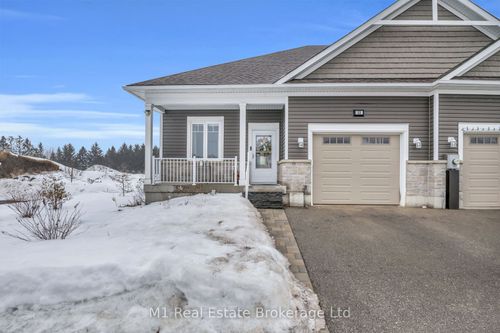 23-24 George St N, Harriston, ON, N0G1Z0 | Card Image