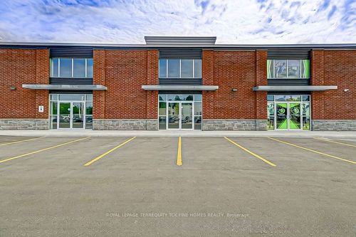 3-472 Taunton Rd W, Oshawa, ON, L1L0W1 | Card Image