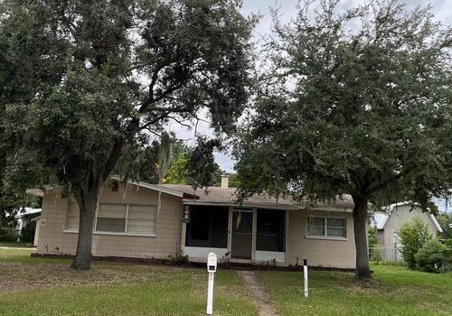 208 Lake Dale Dr, AUBURNDALE, FL, 33823-2943 | Card Image