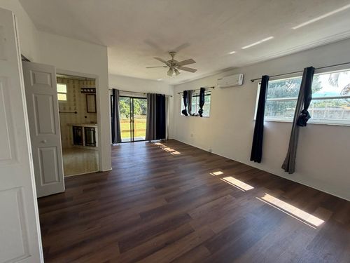 f-14131 Nw 3rd Ave, Miami, FL, 33168-4011 | Card Image