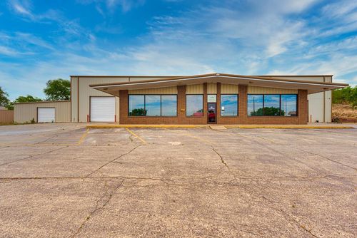 1408 E 4th St, Big Spring, TX, 79720-3336 | Card Image