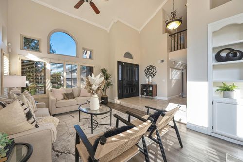 147 Thorndike Way, Folsom, CA, 95630 | Card Image