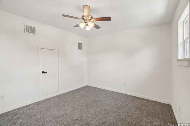 620 W Euclid Ave, House other with 2 bedrooms, 1 bathrooms and null parking in San Antonio TX | Image 33