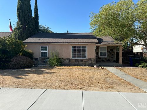 120 E San Emidio St, Taft, CA, 93268-3230 | Card Image