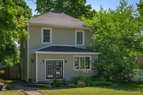 4 Louisa St, Bayfield, ON, N0M1G0 | Card Image
