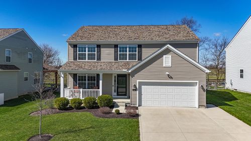 201 Rosewood Loop Sw, Commercial Point, OH, 43116-7512 | Card Image