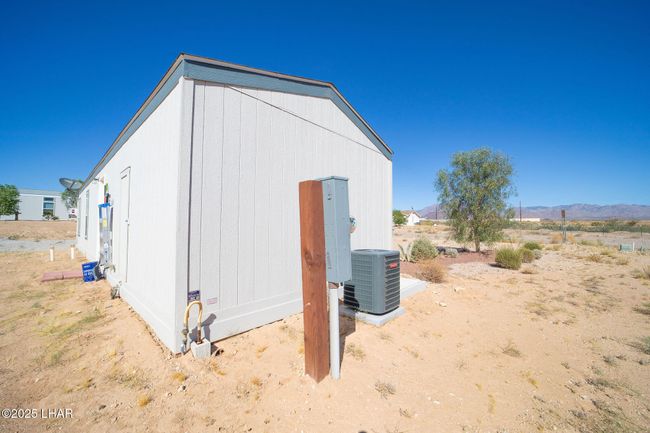 10747 Paradise Trails Rd, House other with 2 bedrooms, 1 bathrooms and null parking in Yucca AZ | Image 25