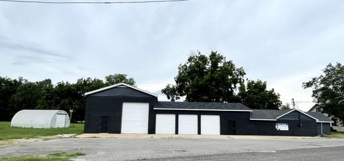 21 Case Dr, Jackson, TN, 38301-7770 | Card Image