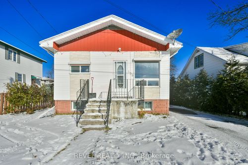 138 Bloor Ave, South Porcupine, ON, P0N1H0 | Card Image